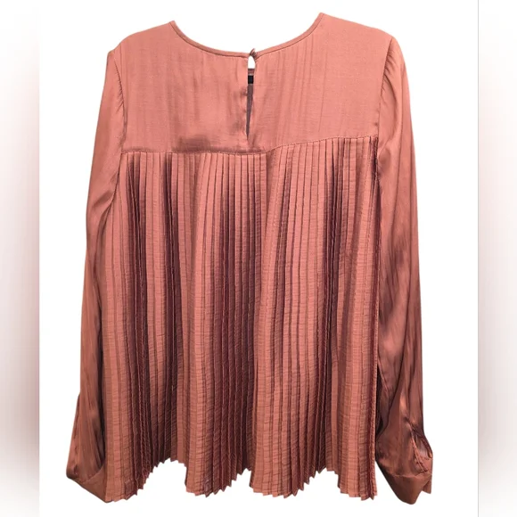 Banana Republic Tall XL Rust Pleated Long Sleeve Work Blouse Flowy‎ Business - Picture 2 of 10